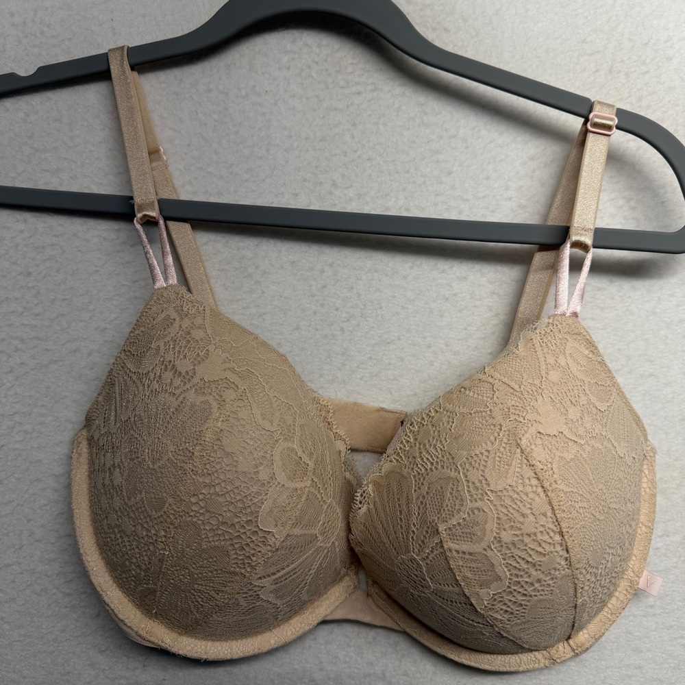 11206049 VICTORIA'S SECRET Sexy Tee Lightly-Lined‎ Lacie Demi Bra Sz 34DD